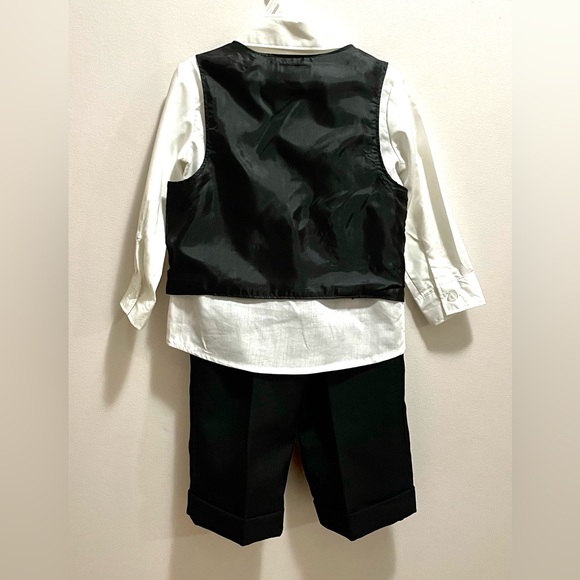 Newberry Suit 18 months - Picture 4 of 4